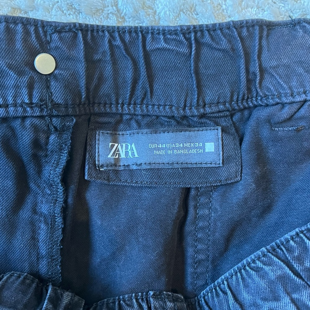 Cargo Shorts - Picture 3 of 3
